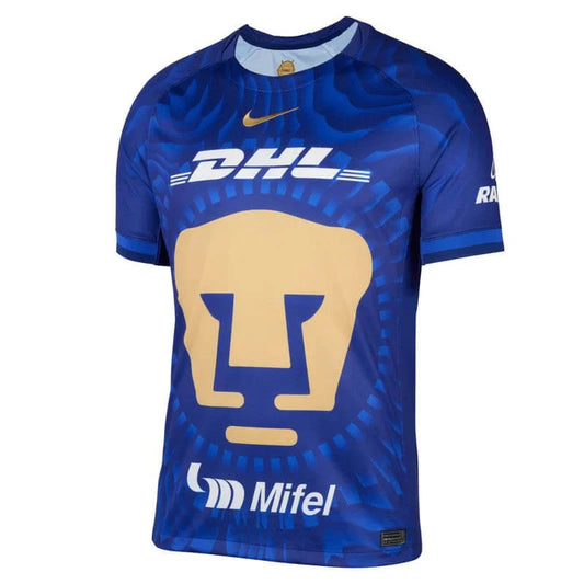 Pumas T-shirt